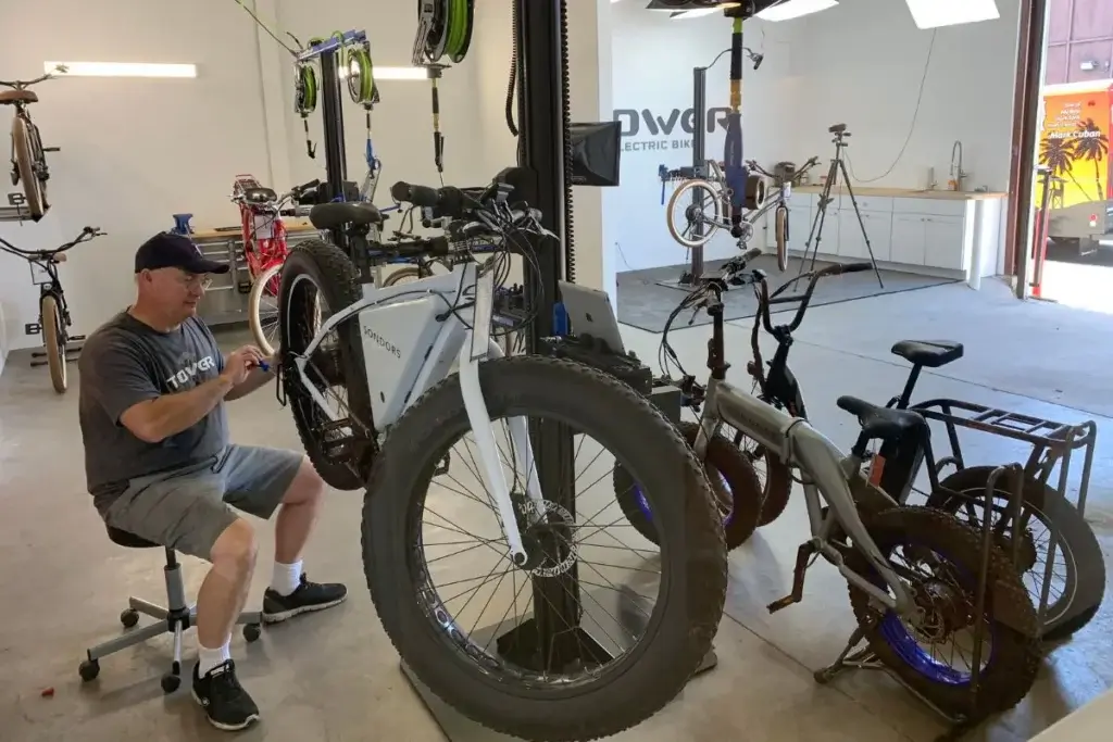 photo-of-e-bike-Flat-tire